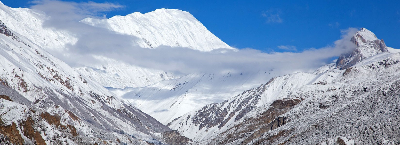 Frozen Lake Tilicho Trekking